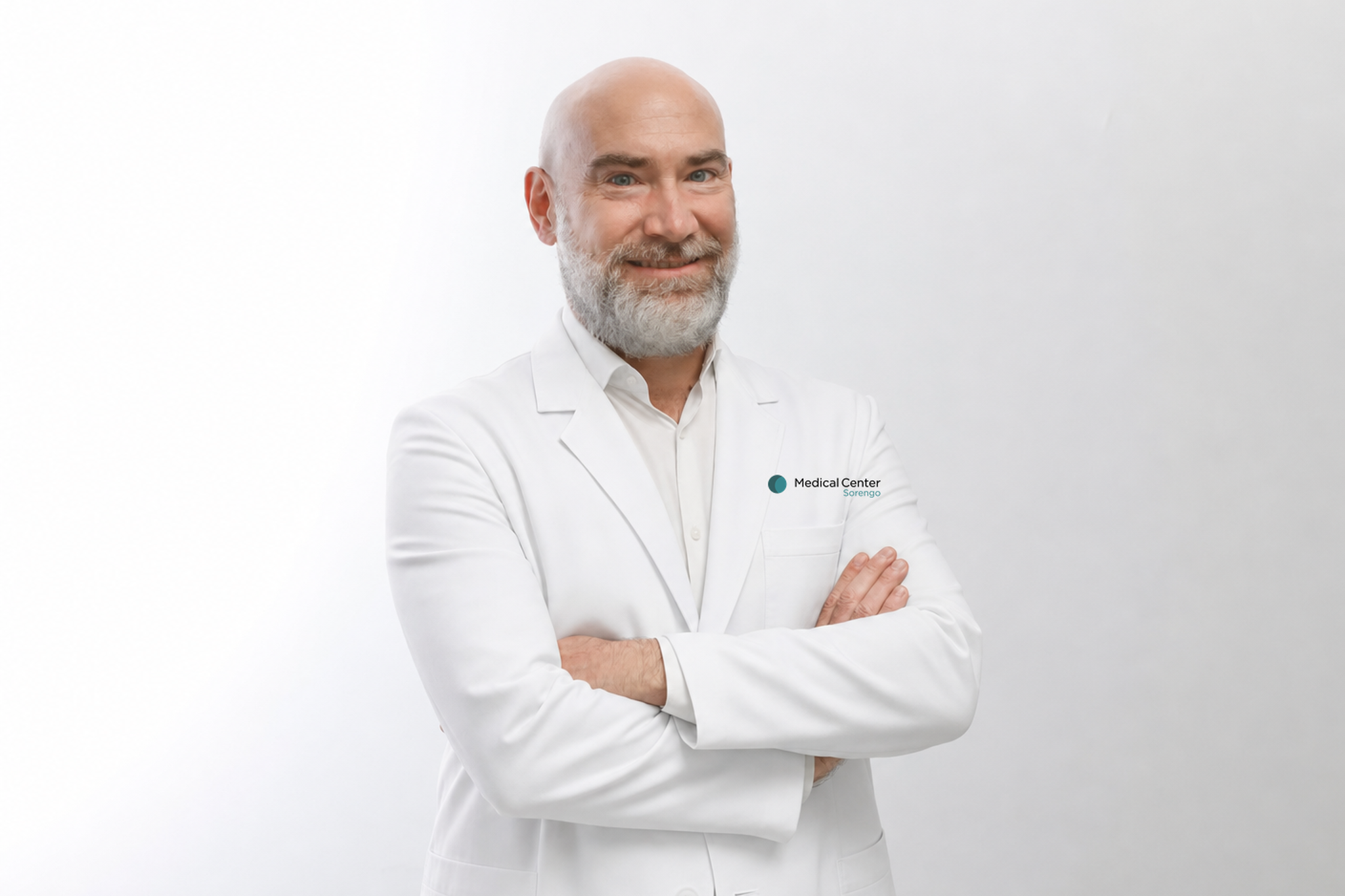 pintucci_maurizio_01_camice_logo_sopra_portapenne_basso Dr. Maurizio Pintucci - Medical Center Sorengo